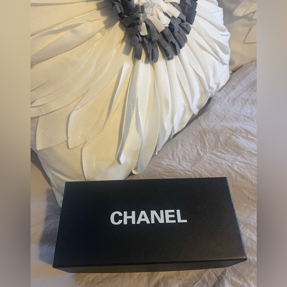 Chanel Sunglass Box - Picture 1 of 2